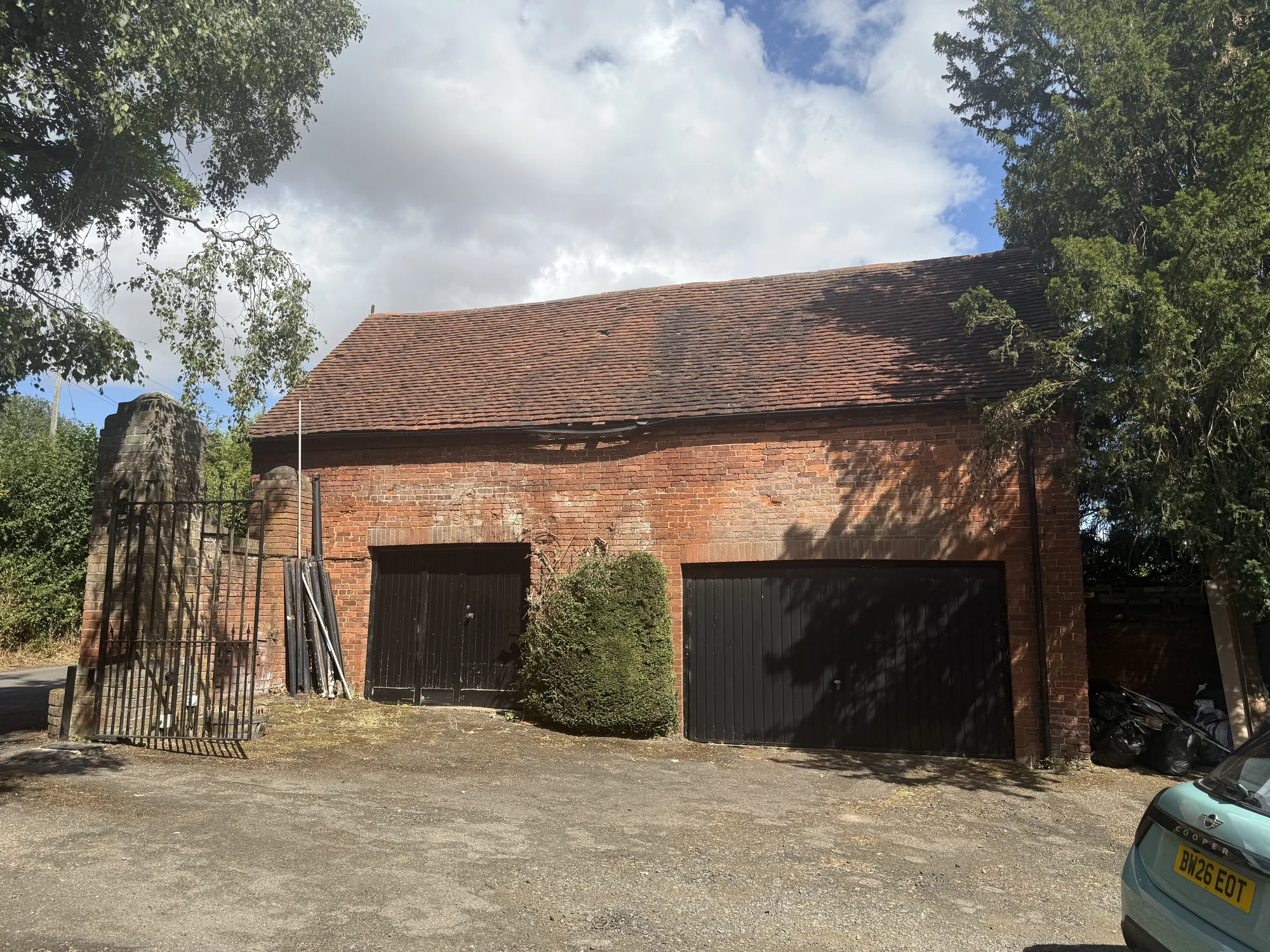 Existing detached Coach House at Stourton House